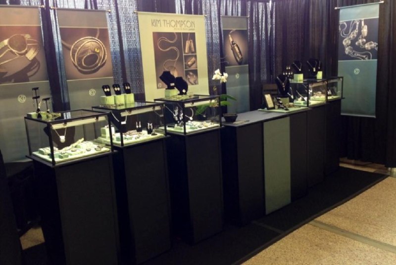 Booth 1 — DDS portable trade show display at an art fair