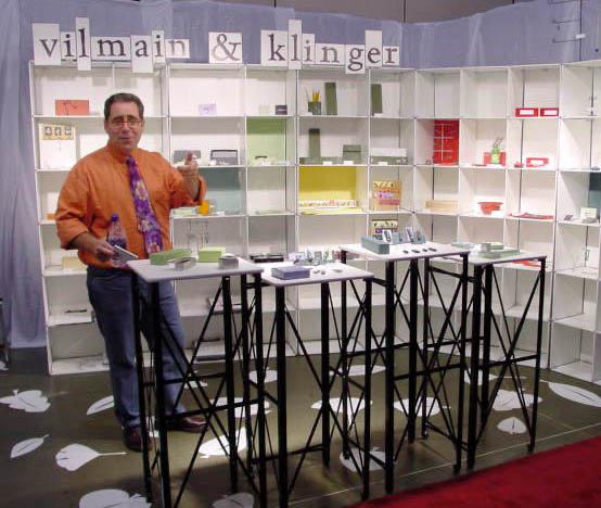 Booth 10 — DDS portable trade show display at an art fair