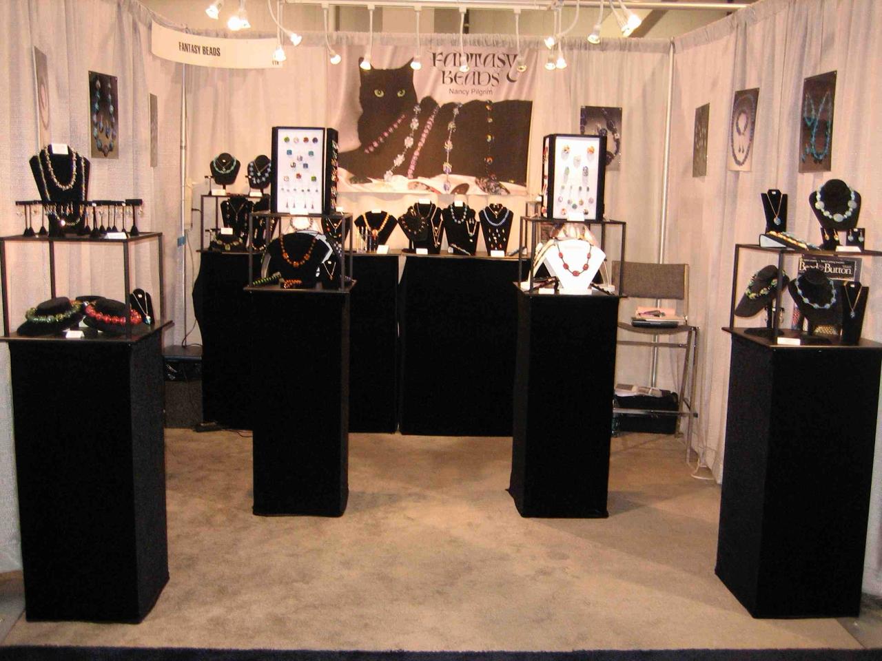 Booth 6 — DDS portable trade show display at an art fair