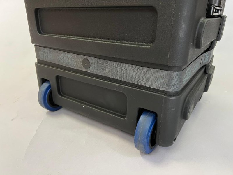 Shipping case wheels
