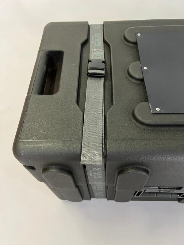 Shipping case strap