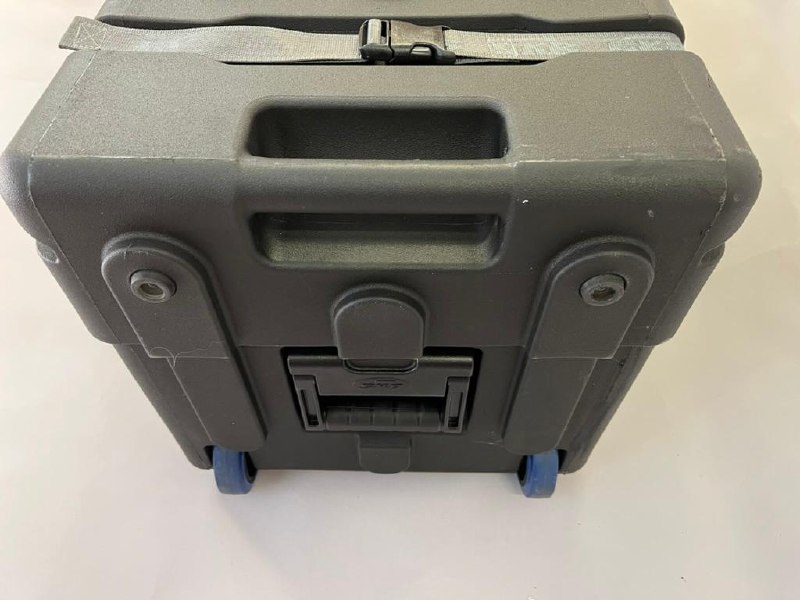 Shipping case back